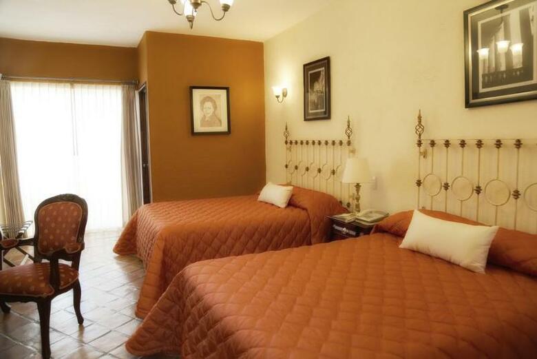 Hotel El Meson De Los Poetas