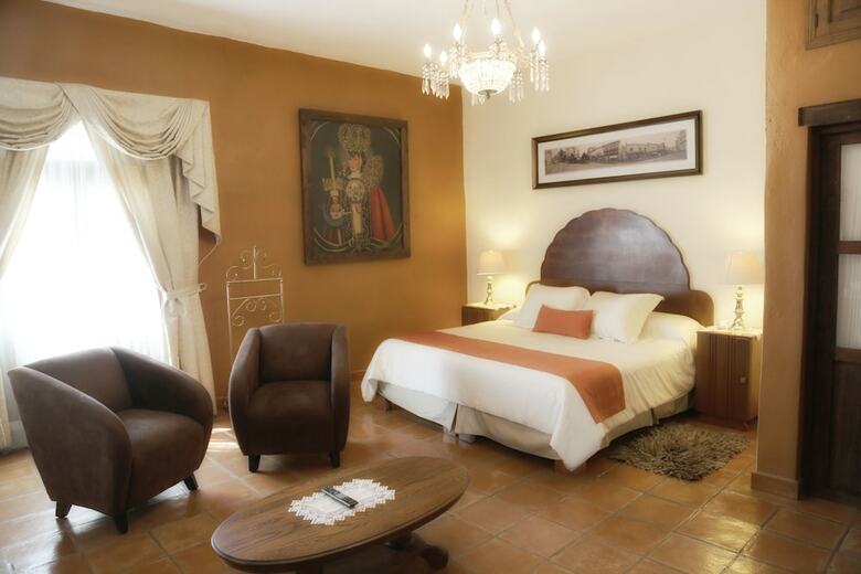 Hotel El Meson De Los Poetas