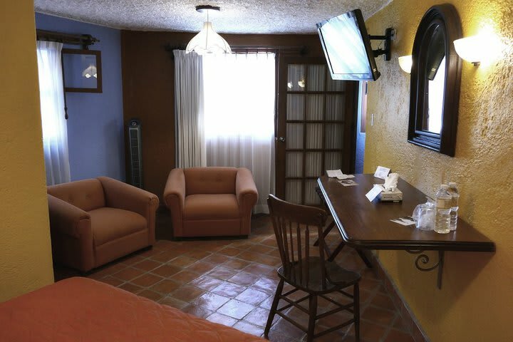 Hotel El Meson De Los Poetas