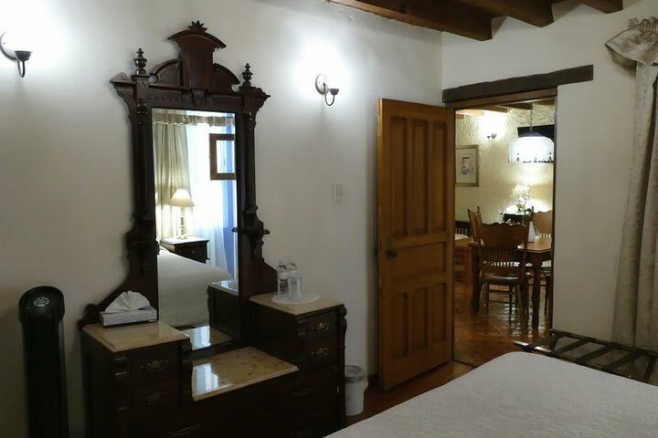 Hotel El Meson De Los Poetas