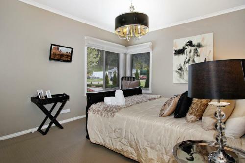 Apartamento Collins Retreat - 4 Bedroom Home With Pool