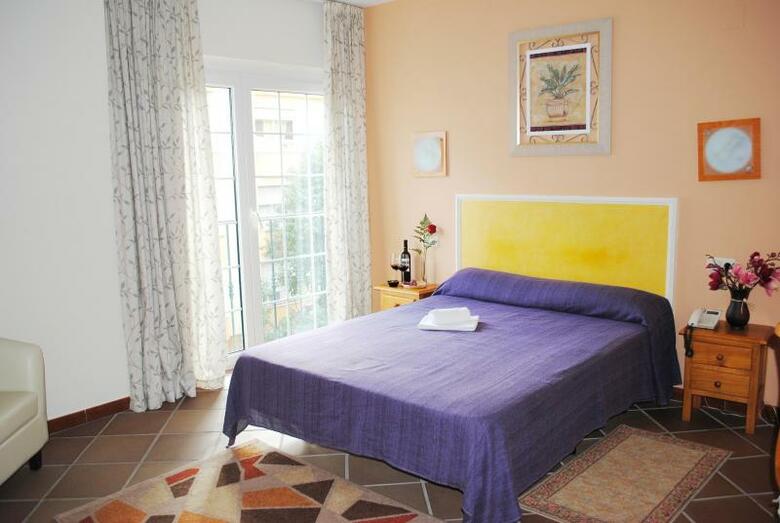 Hotel Mar�a Cristina