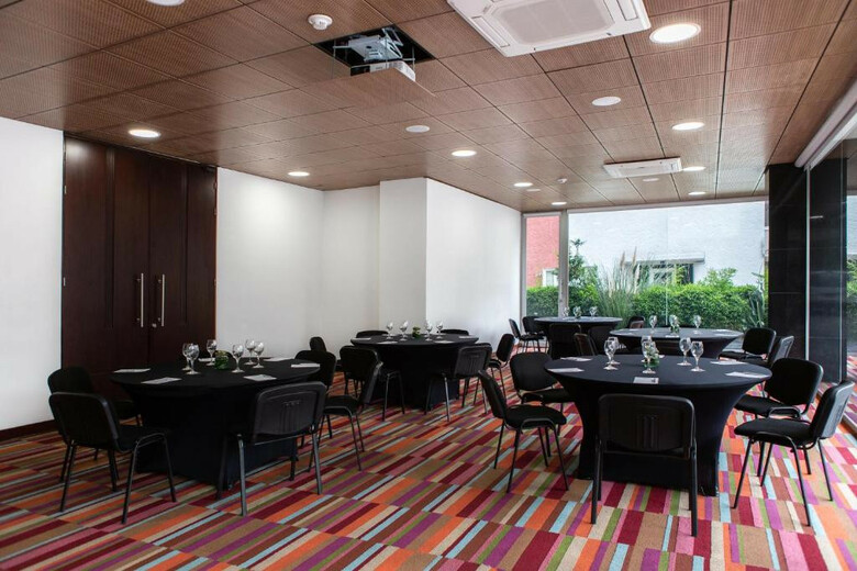Best Western Plus 93 Park Hotel