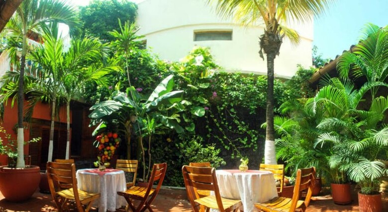 Hotel 3 Banderas