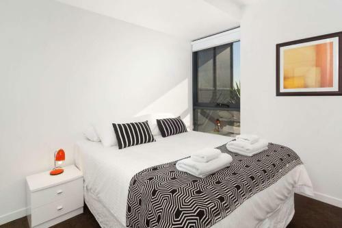 Espresso Apartments - Location And Bay Views