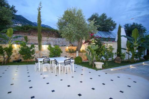 Hostal Vila Kristi