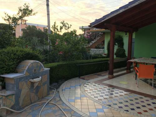 Beach Holiday House Shahaj