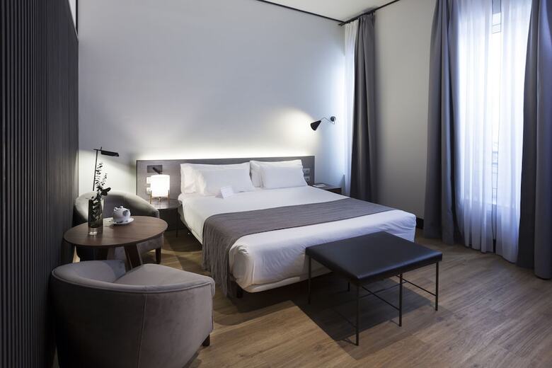 Hotel Icon Embassy