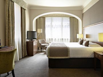 Hotel Mercure Farnham Bush
