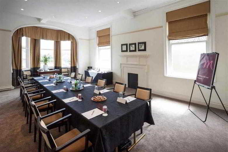 Hotel Mercure Farnham Bush