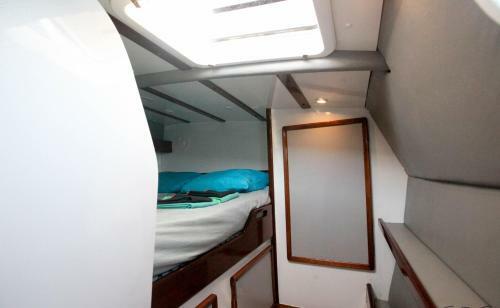 Catamaran Angelique II