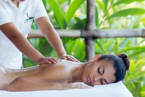 Lodge Hidden Valley Inn & Reserve