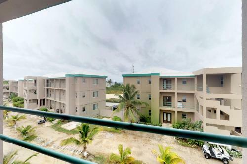Suite F302 Mara Laguna