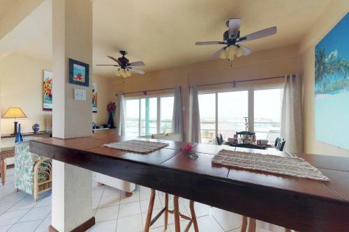 Suite F302 Mara Laguna