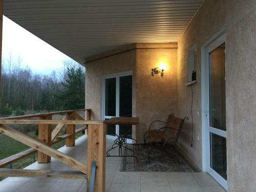 Hostal Guest House On Tomashovskaya 370