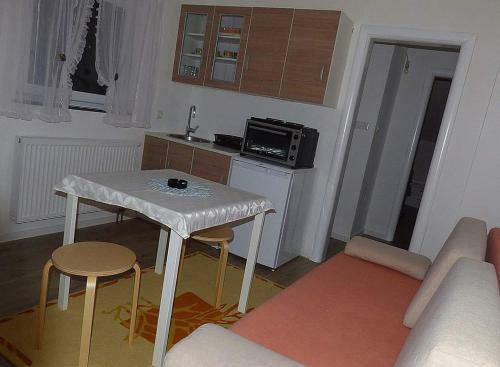 Apartamento Ljudina