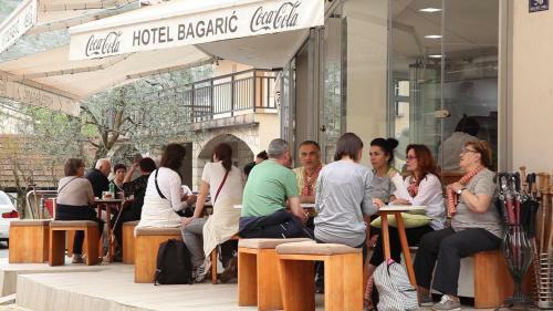 Hotel Bagari?