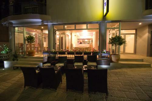 Hotel & Rooms Lombrelle