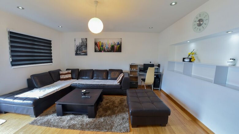 Luxury Apartment In City Center