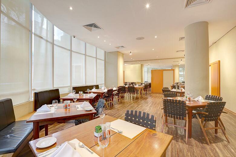 Hotel Etoile George V Jardins