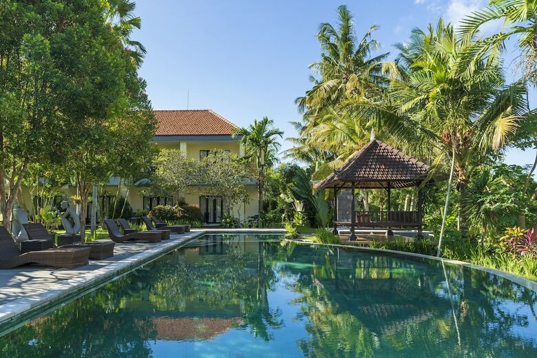 Hotel Agung Raka Bungalows
