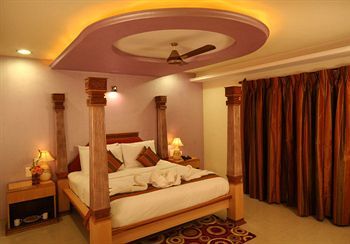 Hotel Nazri Resort