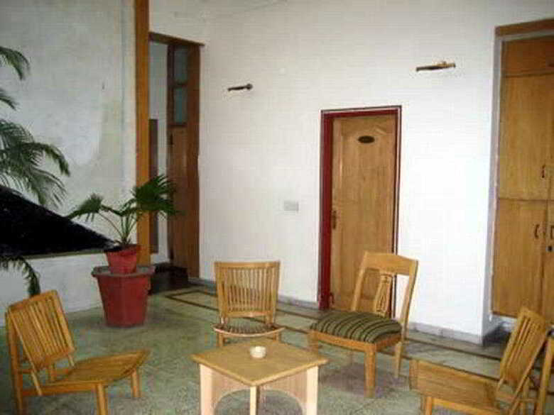 Hotel Siris 18 Gurgaon