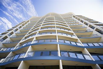 Hotel Mantra Mooloolaba Beach