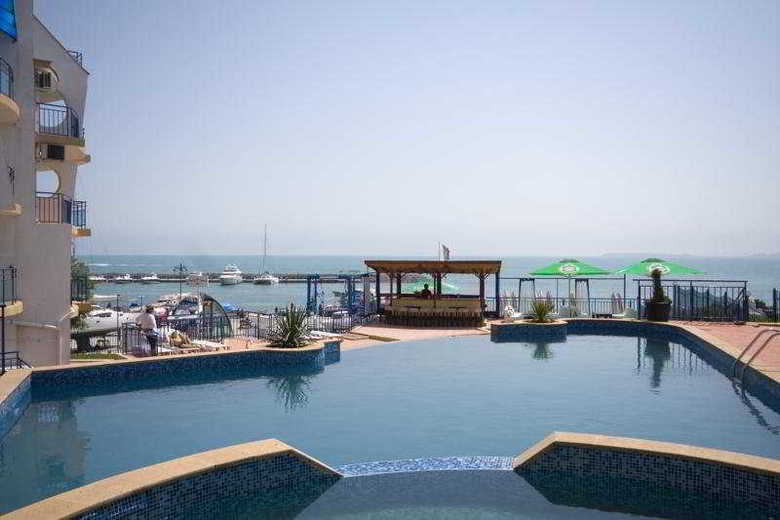 Hotel Vega Village