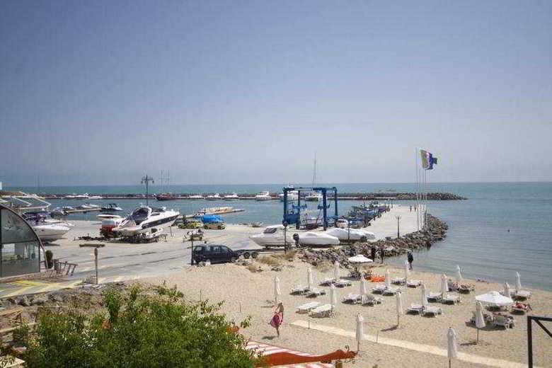 Hotel Vega Village
