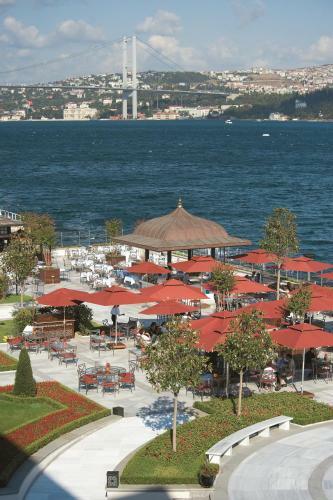 Four Seasons Hotel Istanbul At The Bosphorus