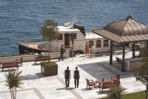 Four Seasons Hotel Istanbul At The Bosphorus