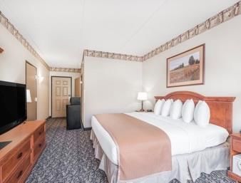 Hotel Howard Johnson Inn & Suites