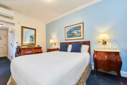 3 West Club Hotel