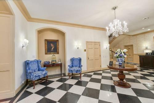 3 West Club Hotel