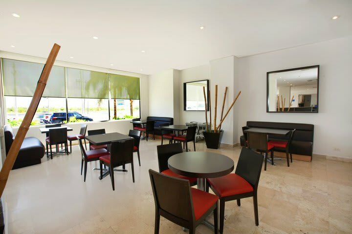 Hotel One Monterrey Aeropuerto
