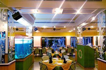 Hotel Mayfair Beach Resort
