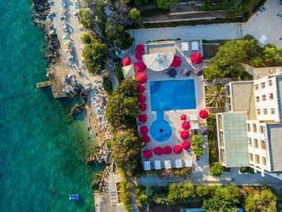 Luna Island Hotel