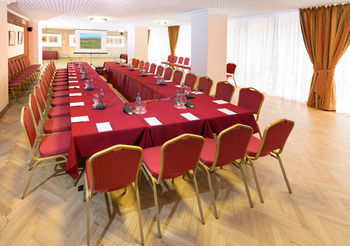 Ani Plaza Hotel