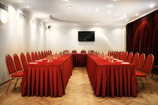 Ani Plaza Hotel