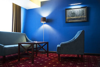 Ani Plaza Hotel