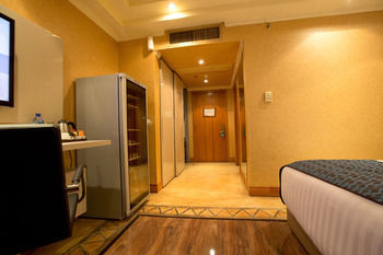 Hotel Victoria Crown Plaza