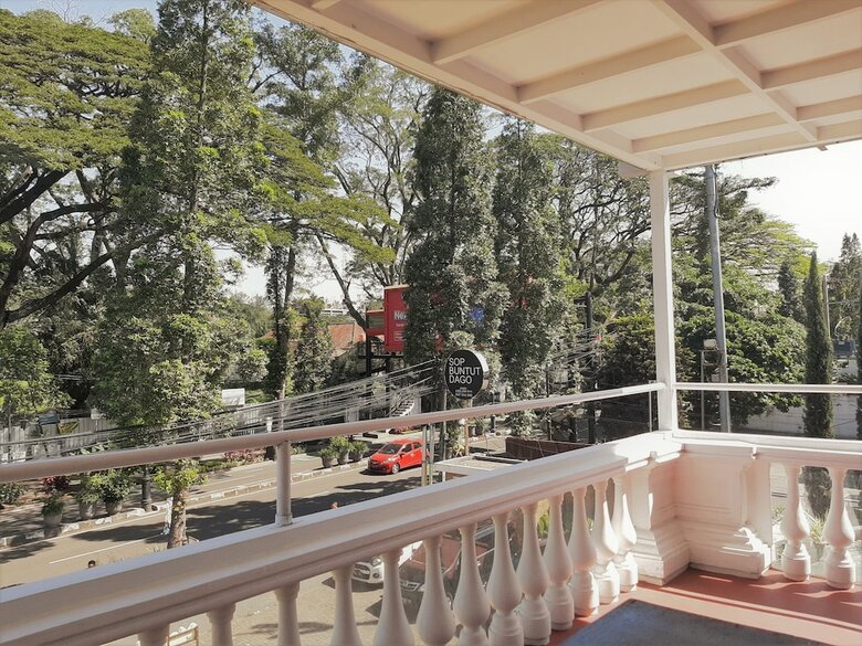 The Palais Hotel Dago