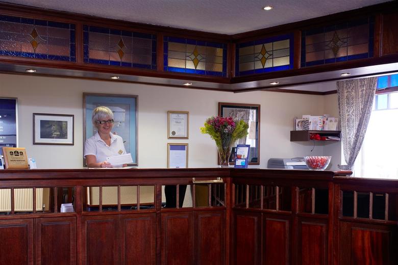 Symphony Lovat Hotel(.)
