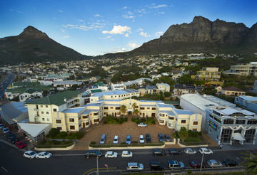 Hotel Camps Bay Resort