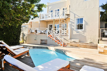 Hotel Camps Bay Resort