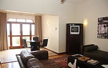 Hotel Camps Bay Resort