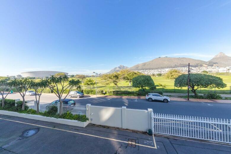 Hotel Mouille Point Village