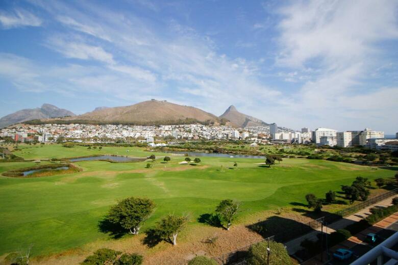 Hotel Mouille Point Village