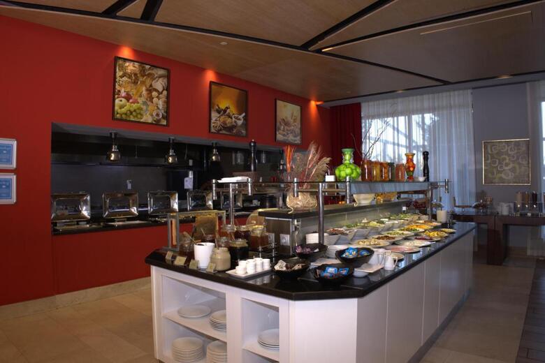 Hotel Hilton Garden Inn Konya (.)